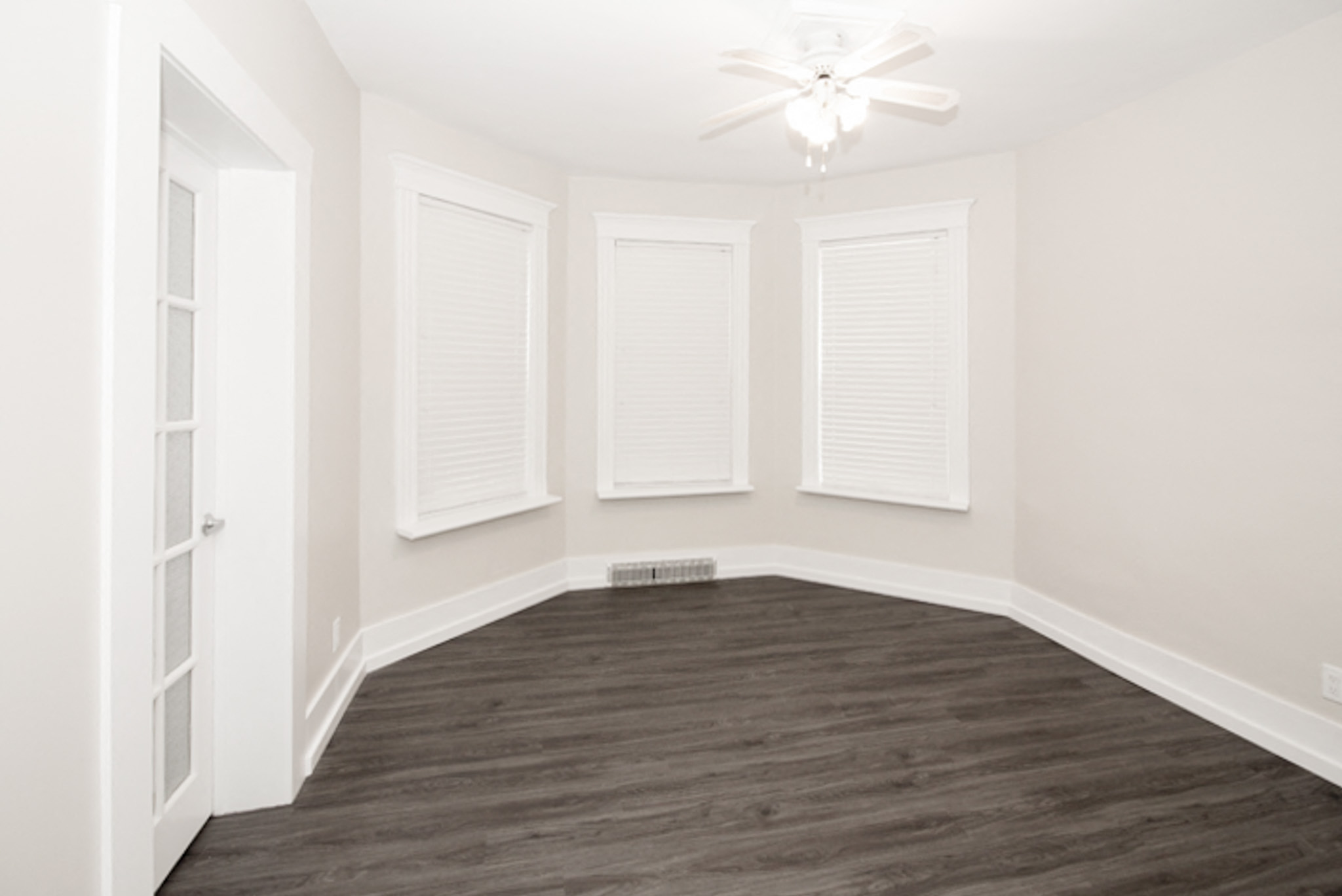 840 Grosvenor Duplex House Rental